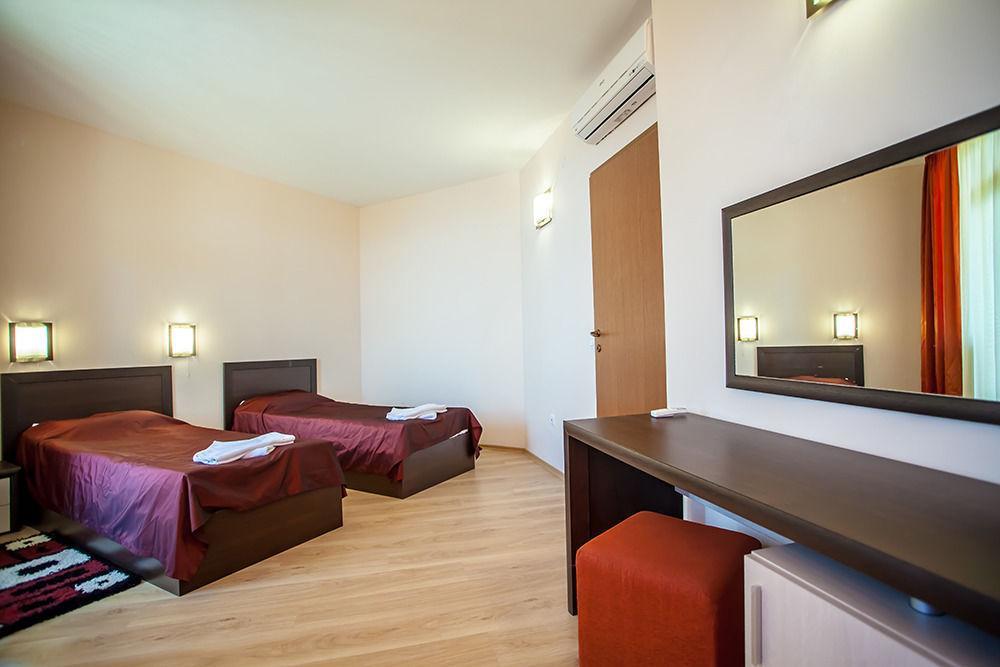 Saint Thomas Holiday Village Sosopol Exterior foto